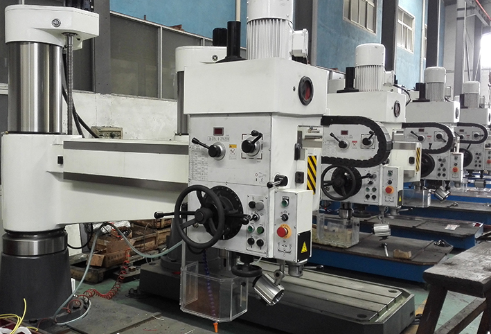 картинка Радиально сверлильный станок ZB3050X1400 Vario  Chinastan.ru